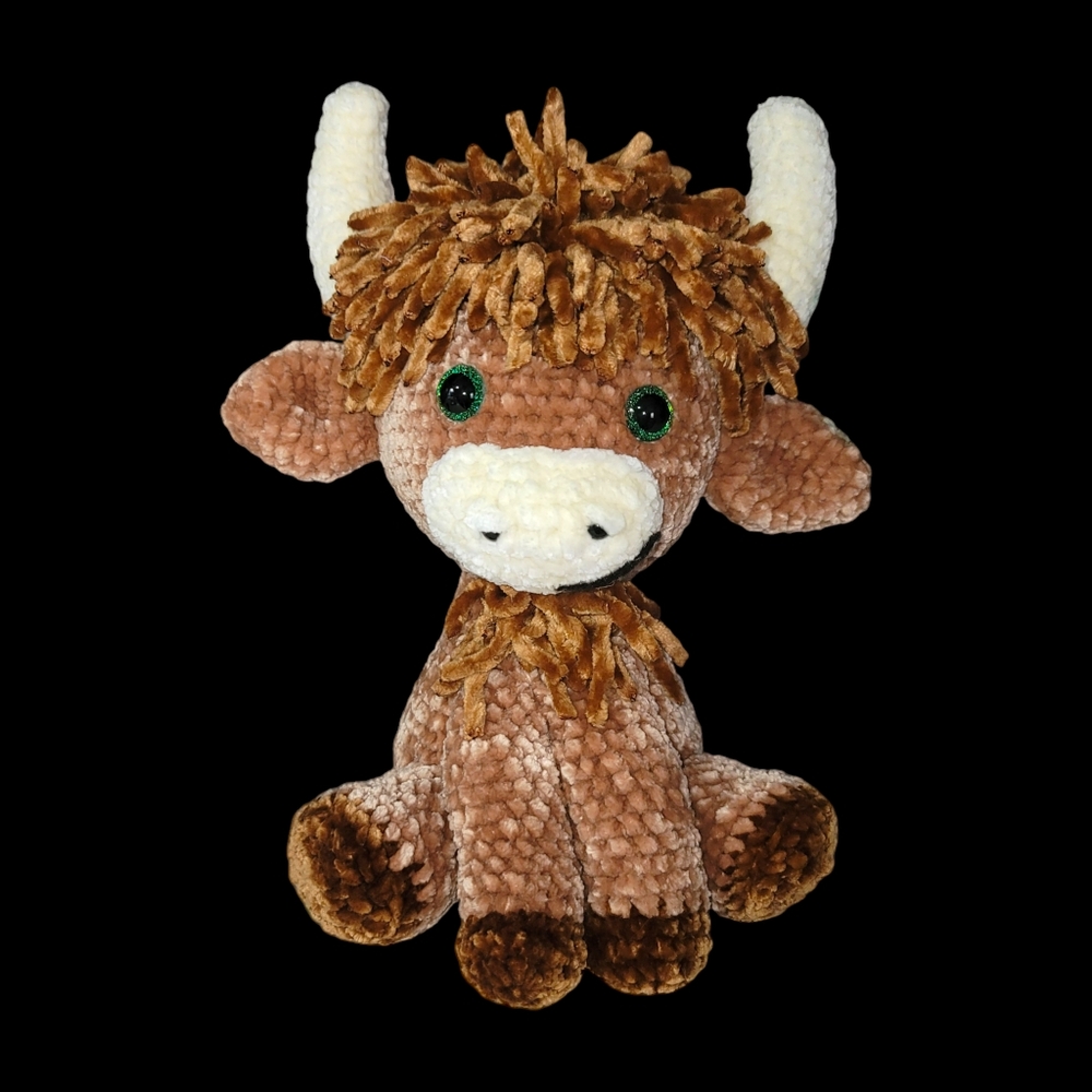 Crocheted Highland Cow (can be made in any color)